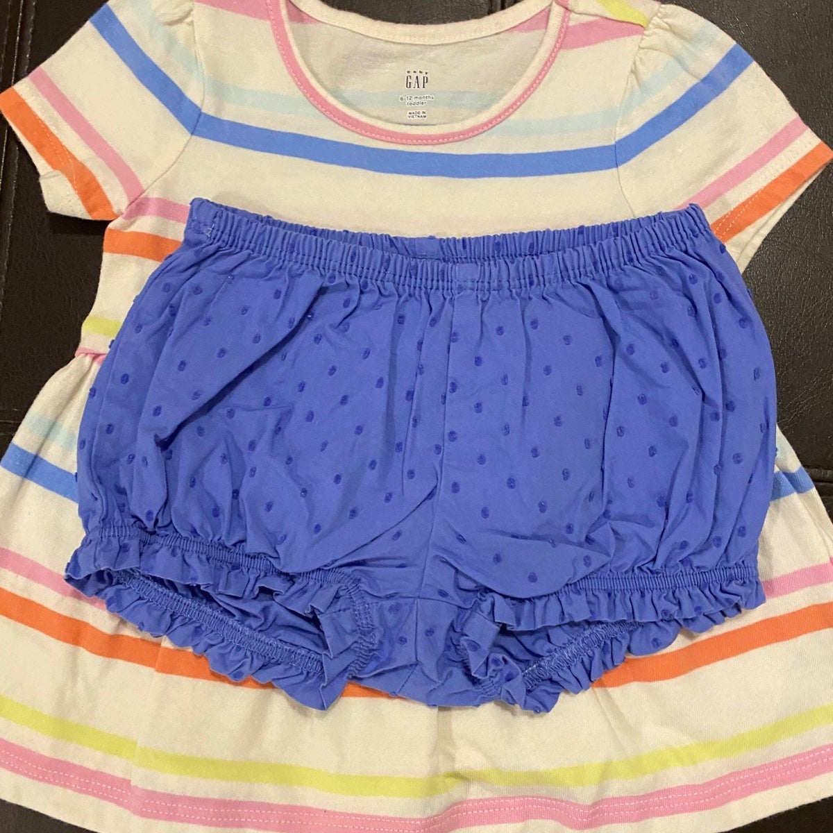 6-12 months baby gap bloomer set