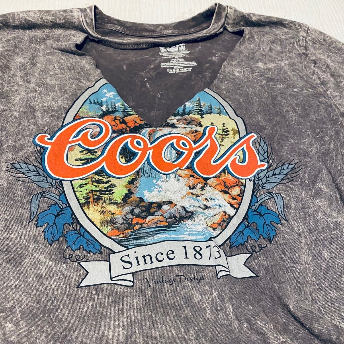 Medium Coors graphic tee