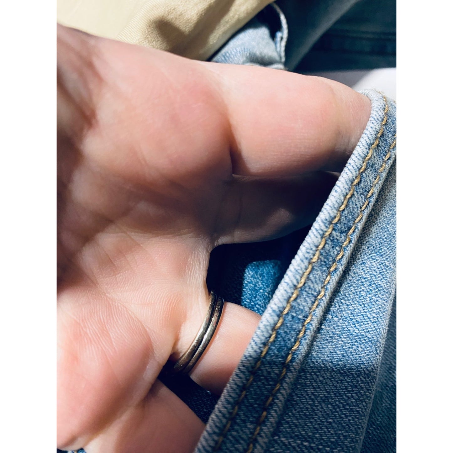 New Maternity Jeans Size 4 aglow