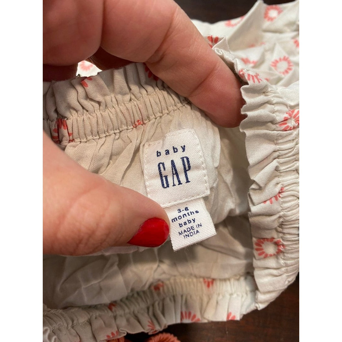 3-6 months baby Gap bloomer set