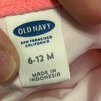 6-12 months Old Navy Swimsuit & hat bundle