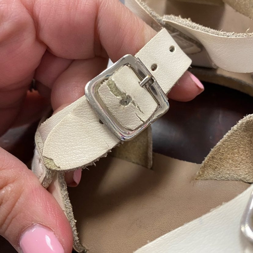 Size 5 sunsans surfer sandals