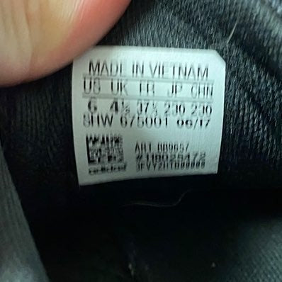 Size 6 youth (mens) black Adidas sneakers