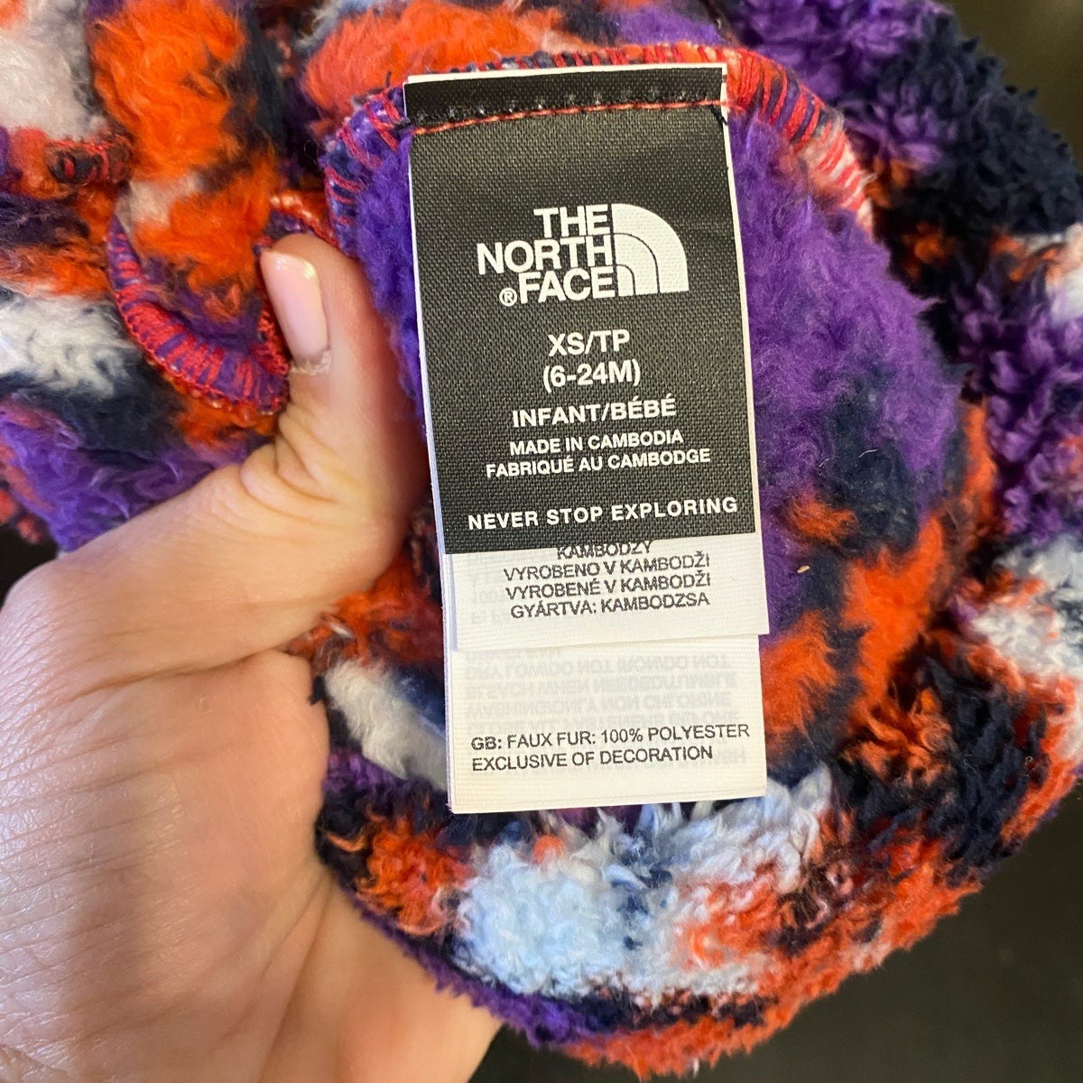 Northface baby girls winter hat 6-24 months