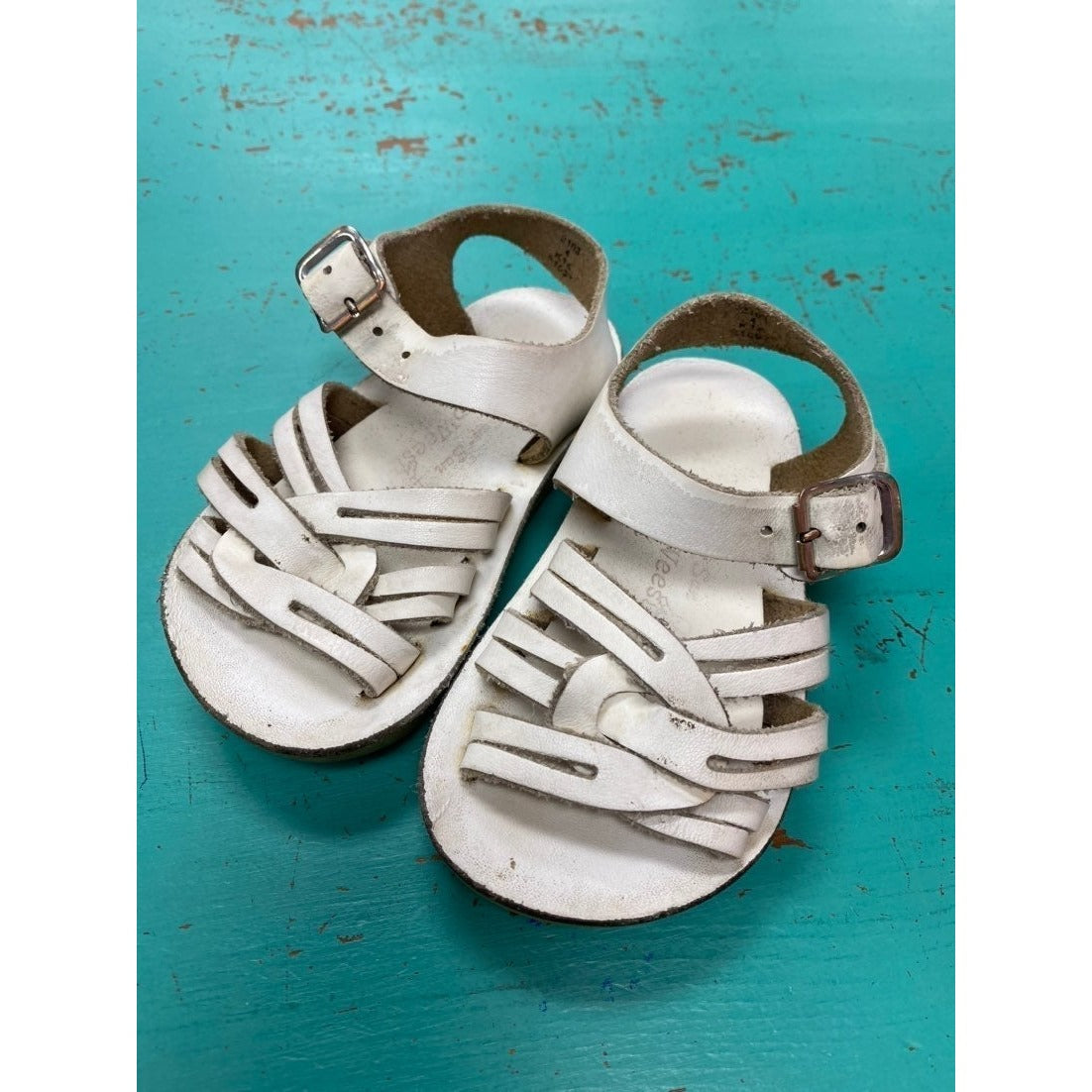 Size 4 Salt Water Sandals sunsans