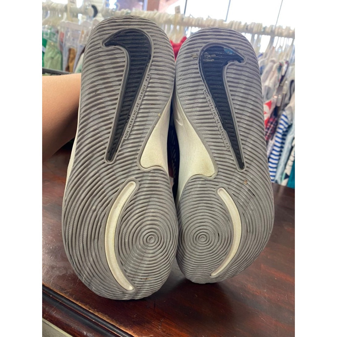 Nike basketball shoes 2.5 youth D9