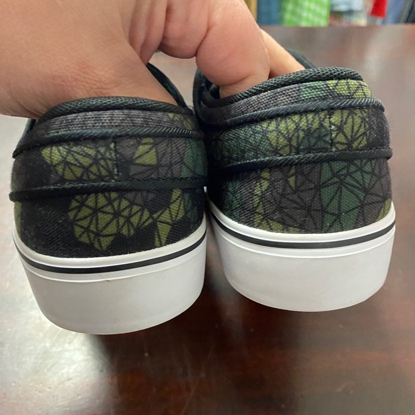 New Size 3.5 youth Nike SB Zoom Stefan Janoski Woodland Camo