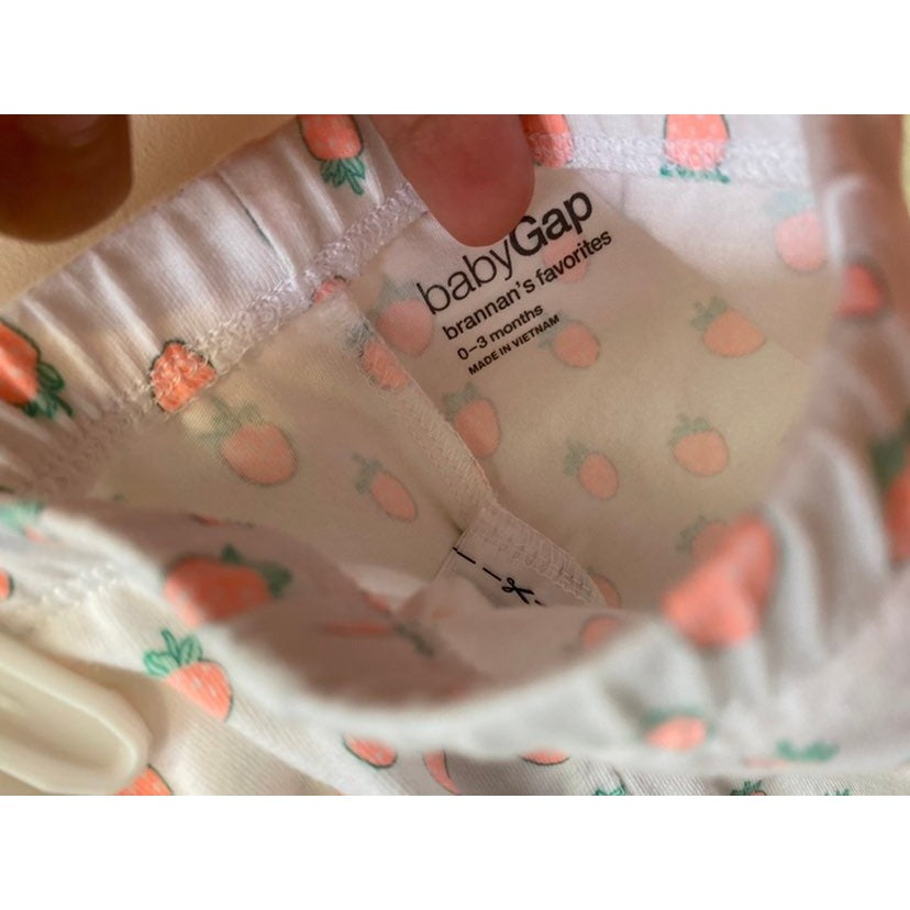 Baby gap outfit 0-3 months