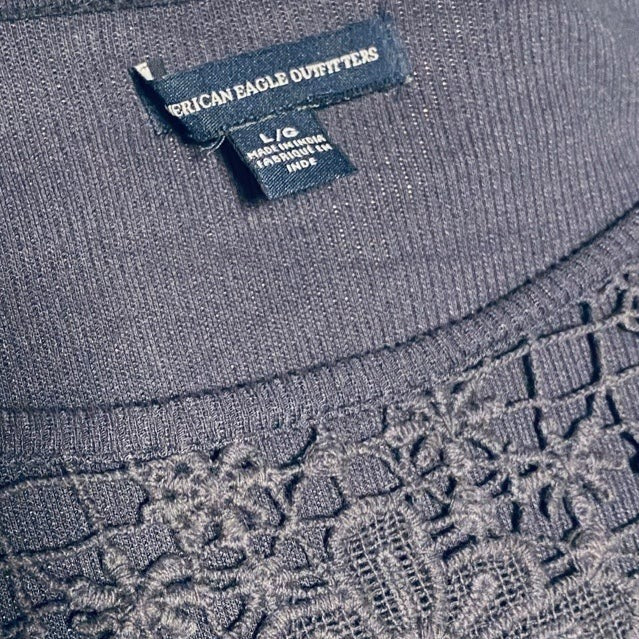 Size large American Eagle Aerie cropped bundle: hoodie & lace top