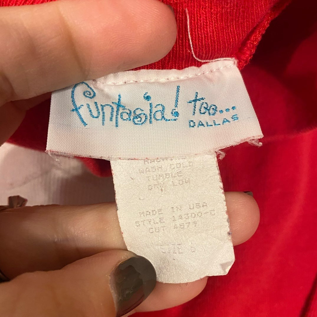 Size 6 vintage Santa appliqué Christmas top