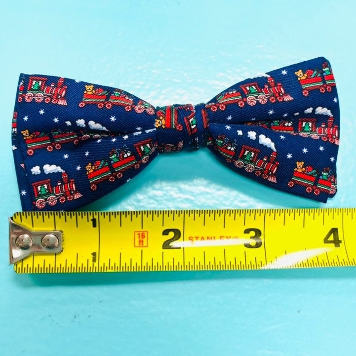 Toddler boys Christmas Bow Tie