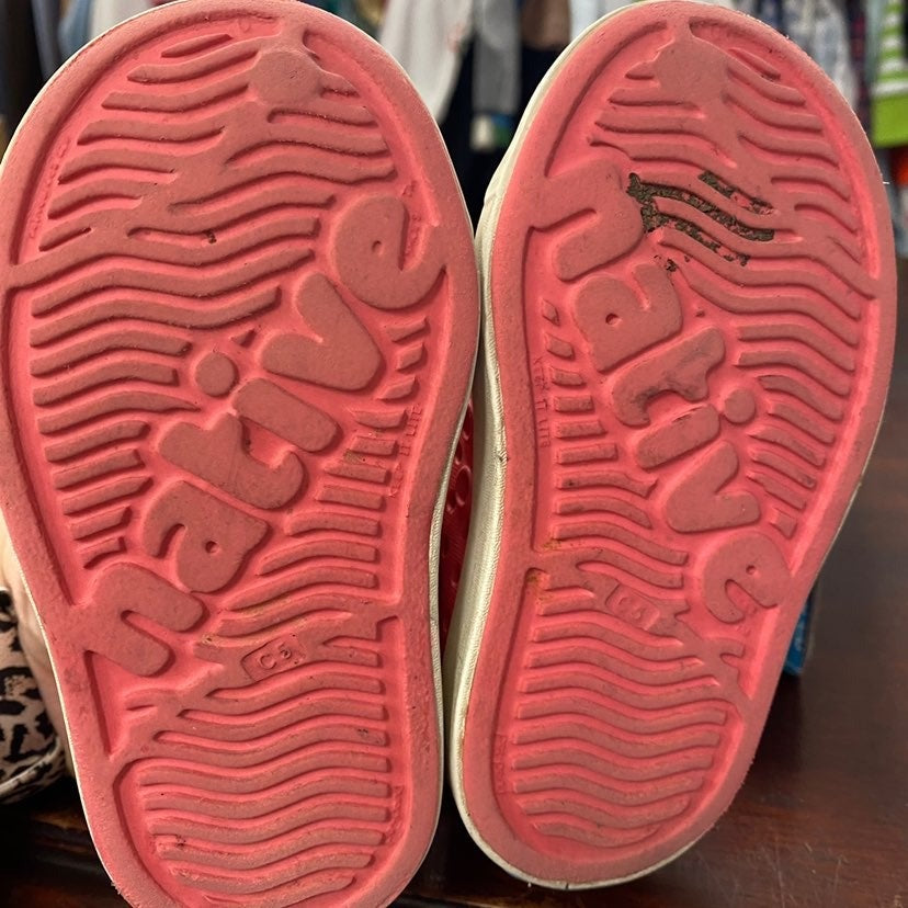 Size 5 pink sparkly Native jeffersons