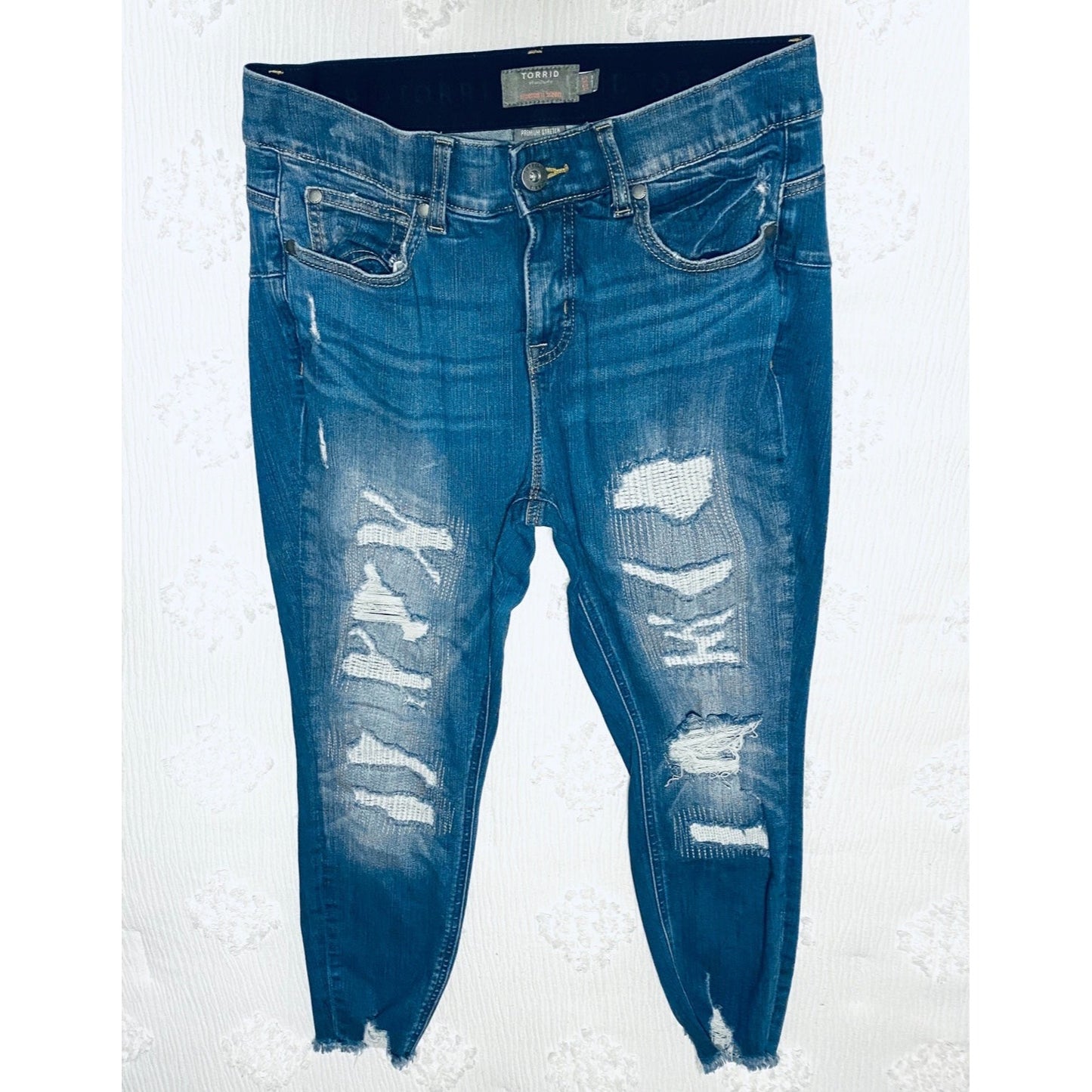 Torrid bombshell skinny jeans size 10XS