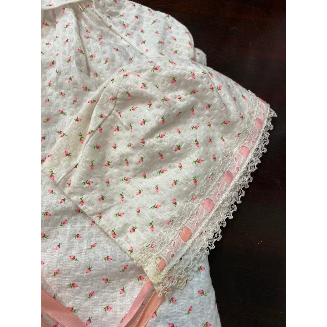 Vintage floral day gown and bonnet