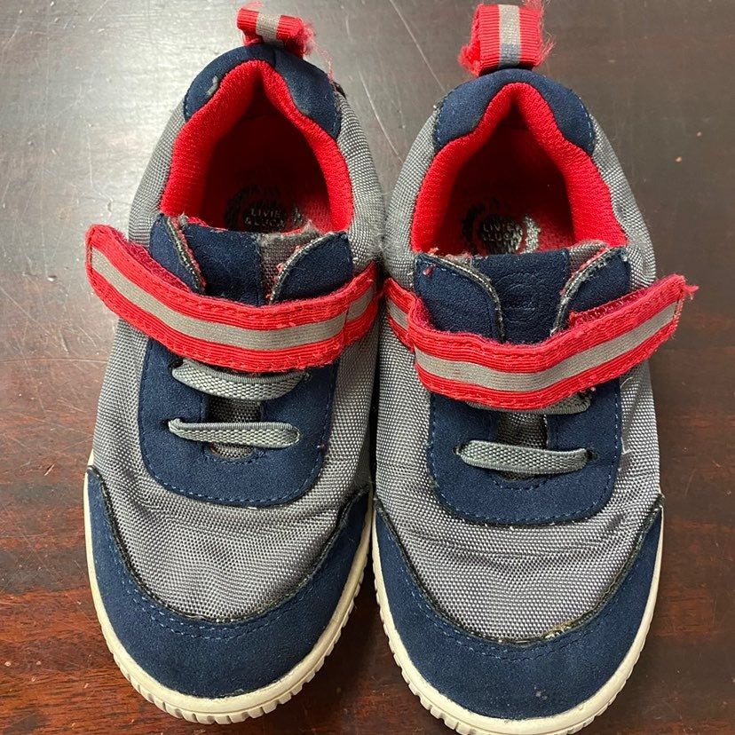 Size 9 Livie & Luca Sneakers