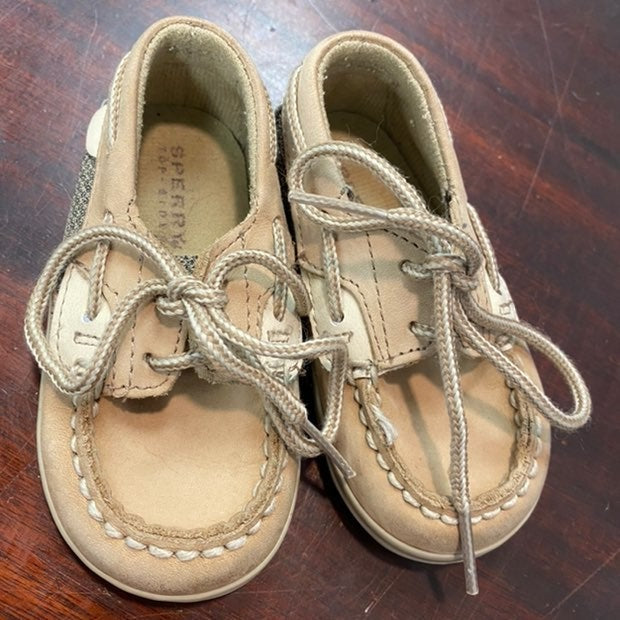 Sperry toddler loafers size 3
