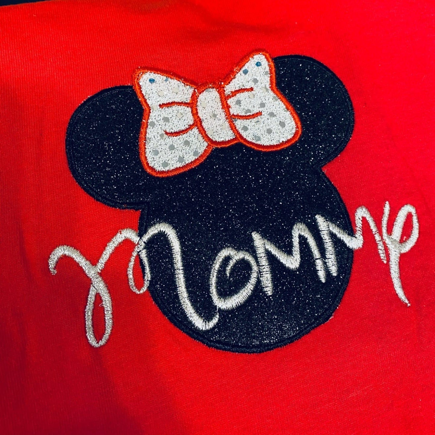 New Minnie Mouse Mommy tee