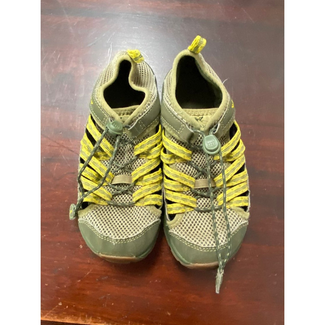 Size 2 youth Chaco Kids Outcross 2 Water Shoes