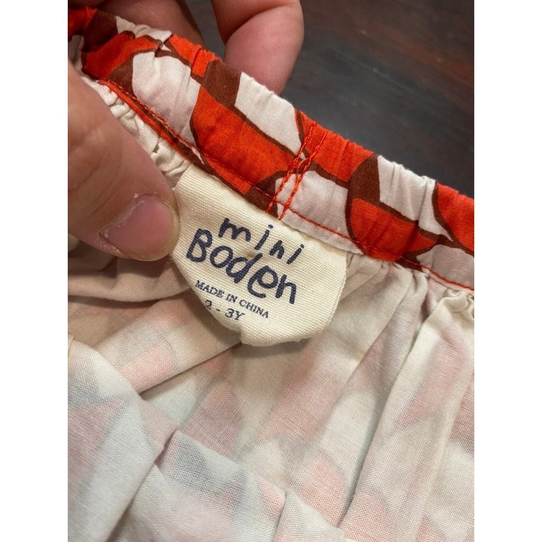 2/3 mini boden girls skirt