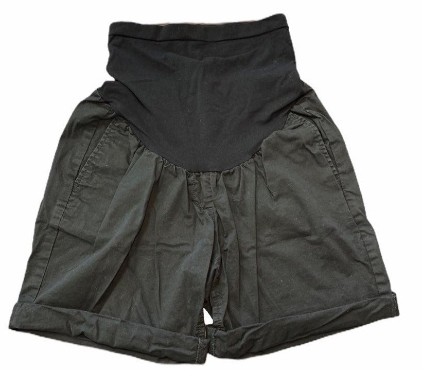 Medium black maternity shorts
