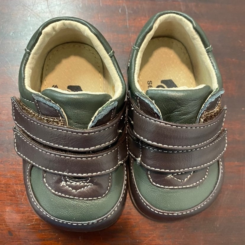Size 4 See Kai Run boys shoes