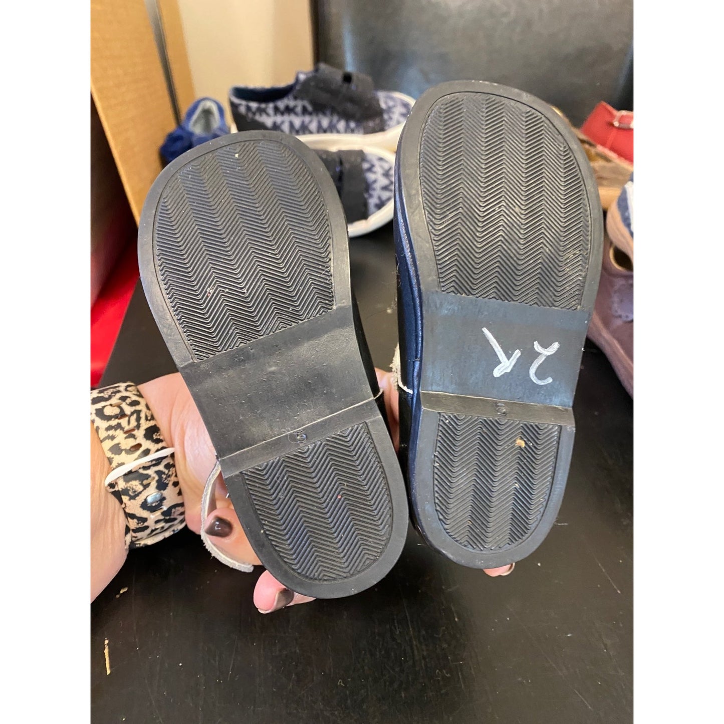 Size 5 toddler girls navy Willits leather Mary Janes