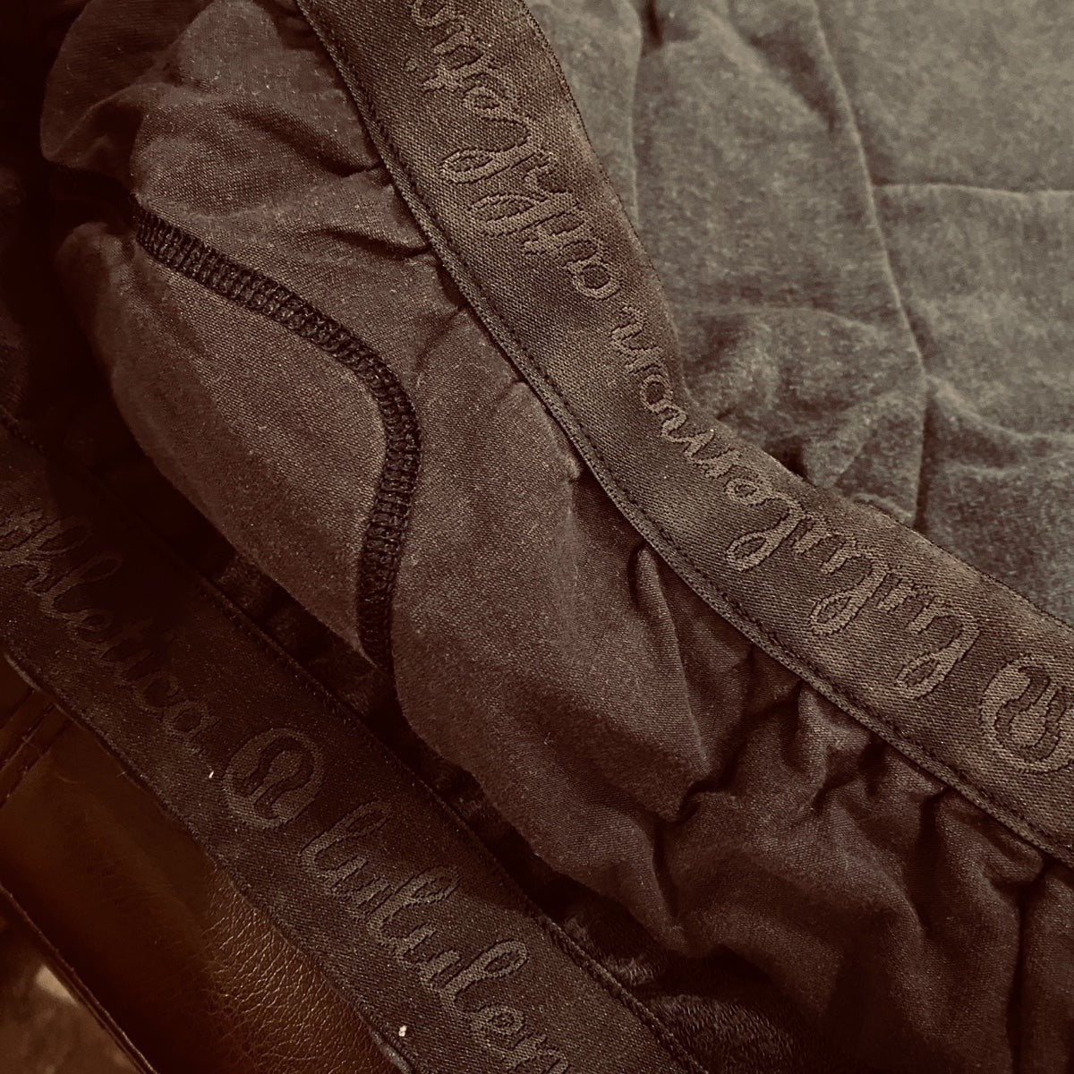 Size 4 Lululemon pullover