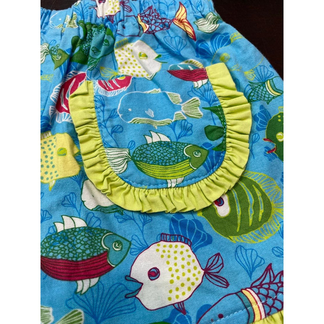 2t fish ruffle shorts