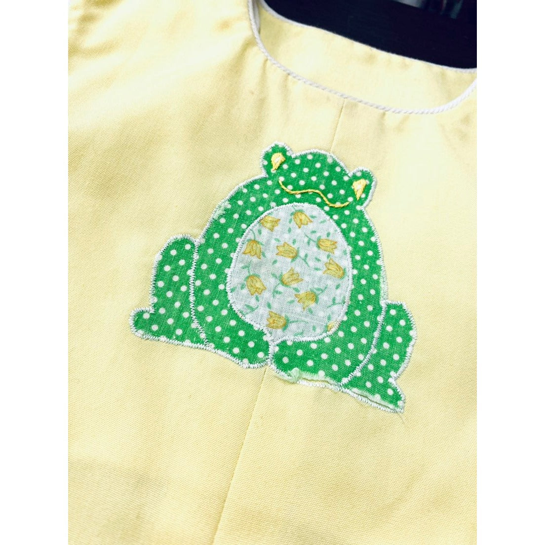 Size 2 vintage frog JonJon