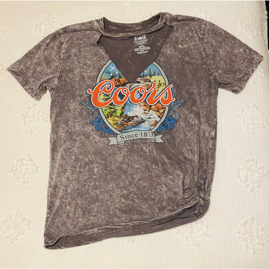 Medium Coors graphic tee