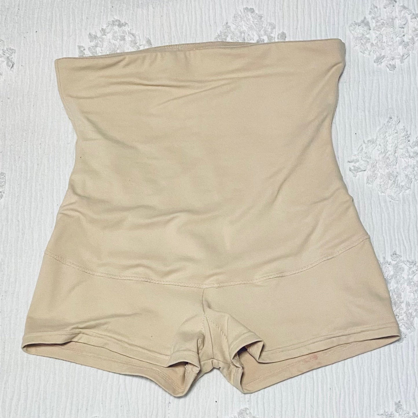 Medium Maidenform Shapewear shorts