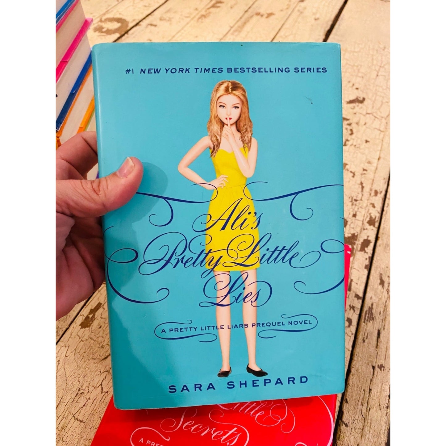Pretty Little Liars by Sara Shepard books bundle - the series plus extras!