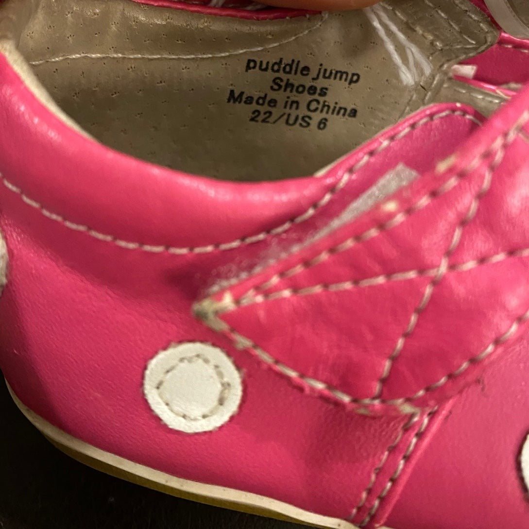 Size 6 girls puddle jumper pink shoes