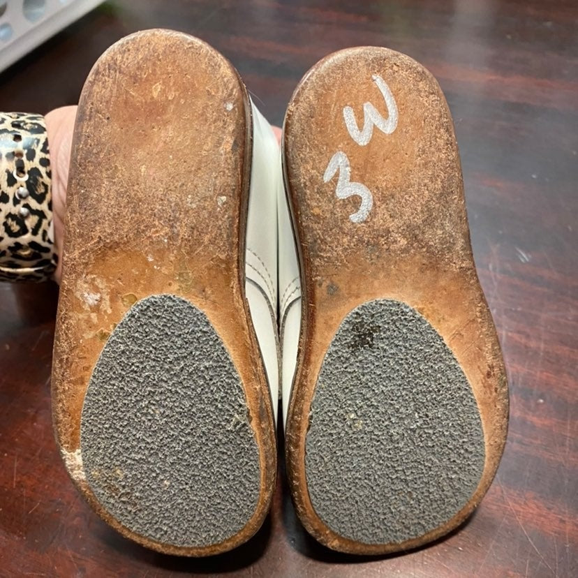 4.5 vintage toddler hard bottoms shoes