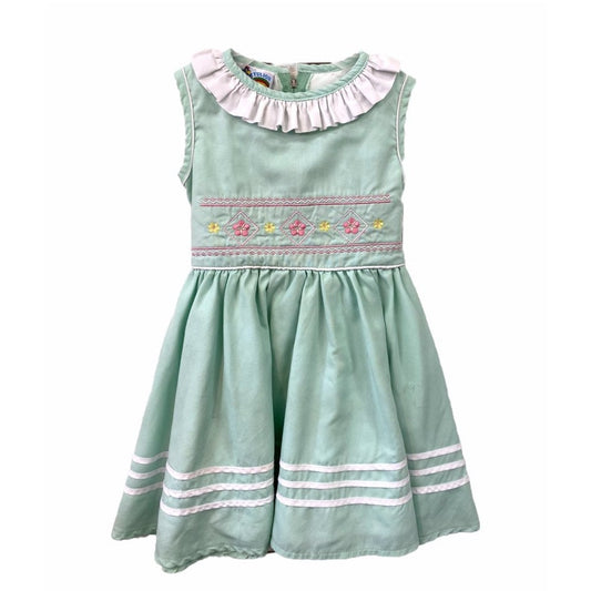 3/4 vintage girls smock dress