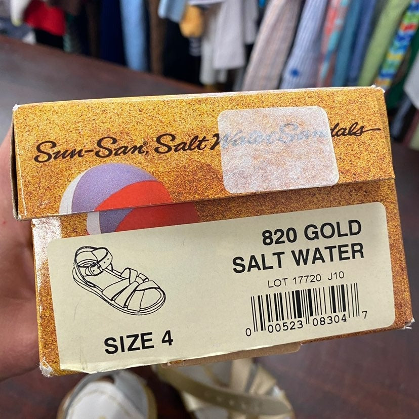 New size 4 gold Sunsans Saltwater Sandals