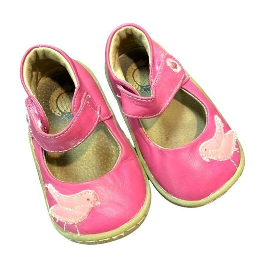 Livie and Luca size 4 pio pio