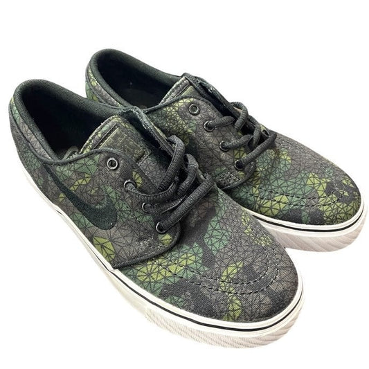 New Size 3.5 youth Nike SB Zoom Stefan Janoski Woodland Camo