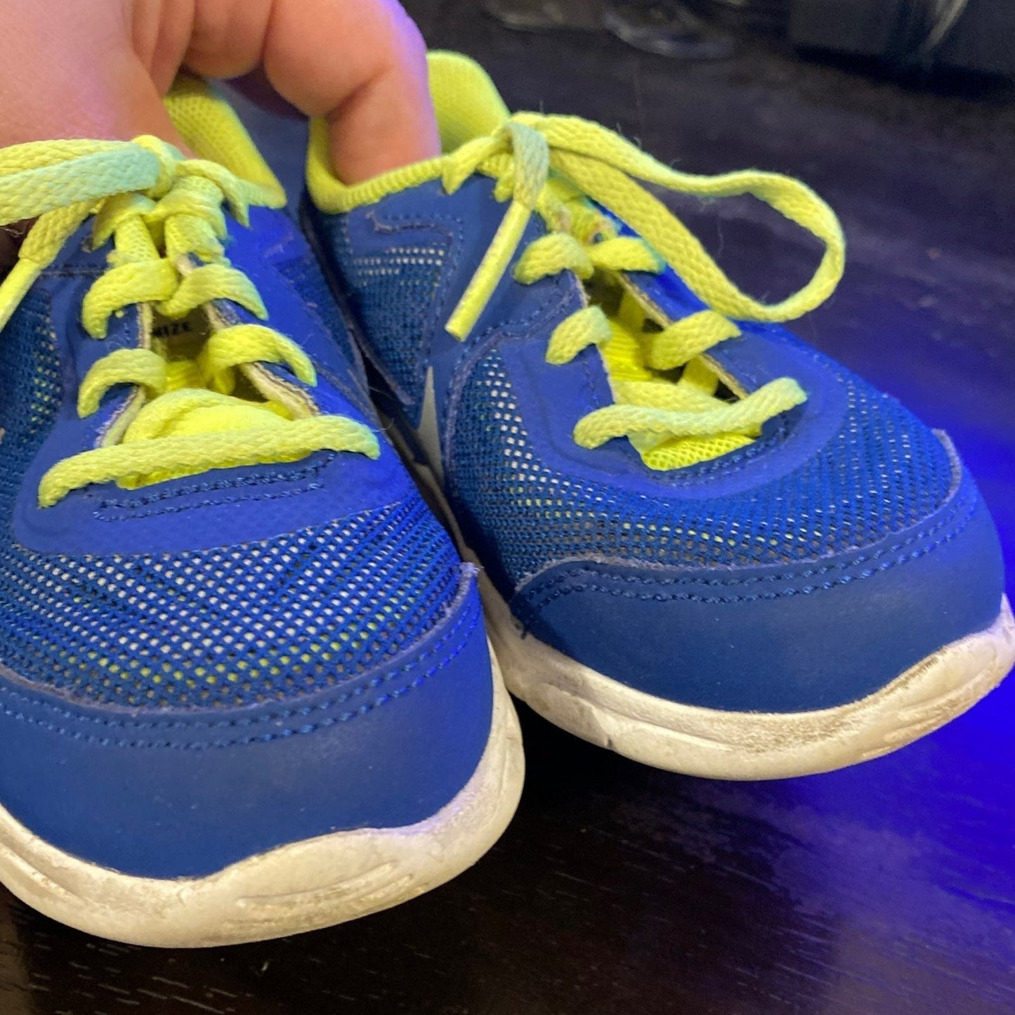 Size 6 toddler Nike Air Max sneakers