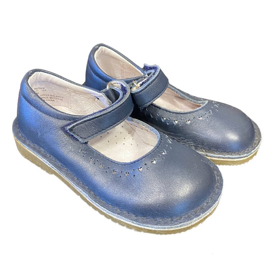 Size 6 Willits leather Mary Janes