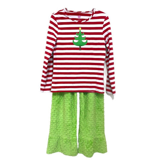 8/10 Christmas ruffle outfit