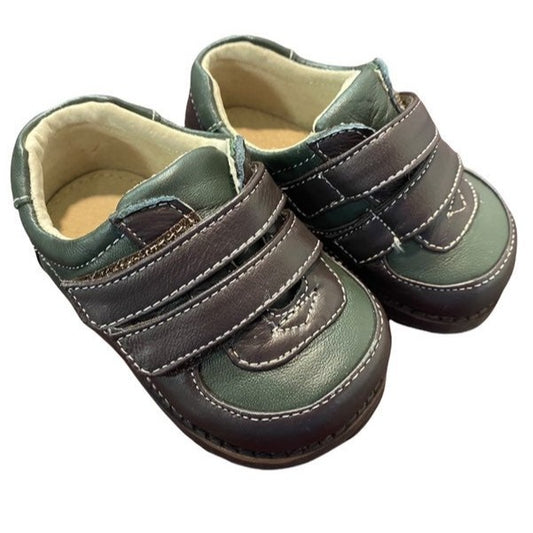 Size 4 See Kai Run boys shoes