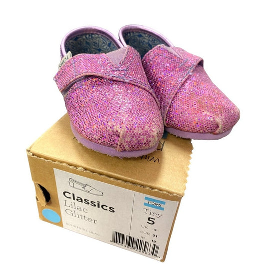 Size 5 glitter Tiny Toms
