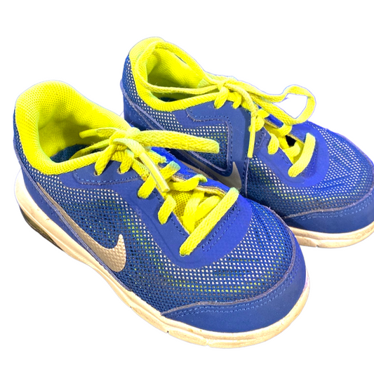 Size 6 toddler Nike Air Max sneakers